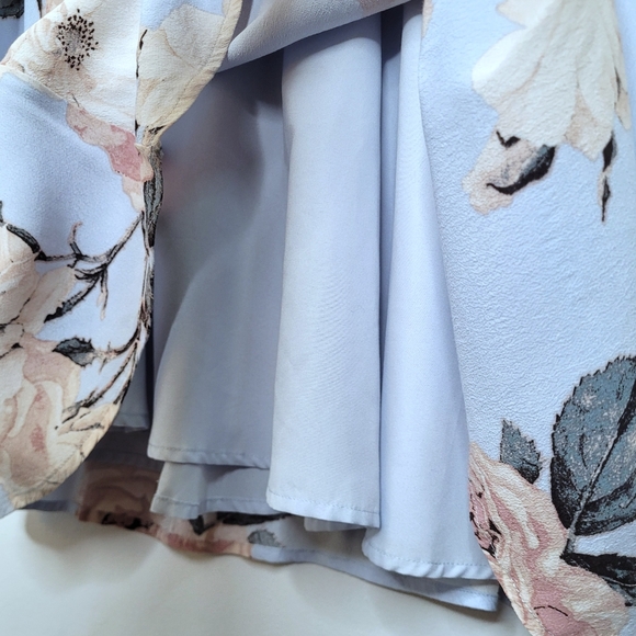 3/$20 🌴 | Dynamite | Floral Light Blue Halter Dress - Picture 6 of 12